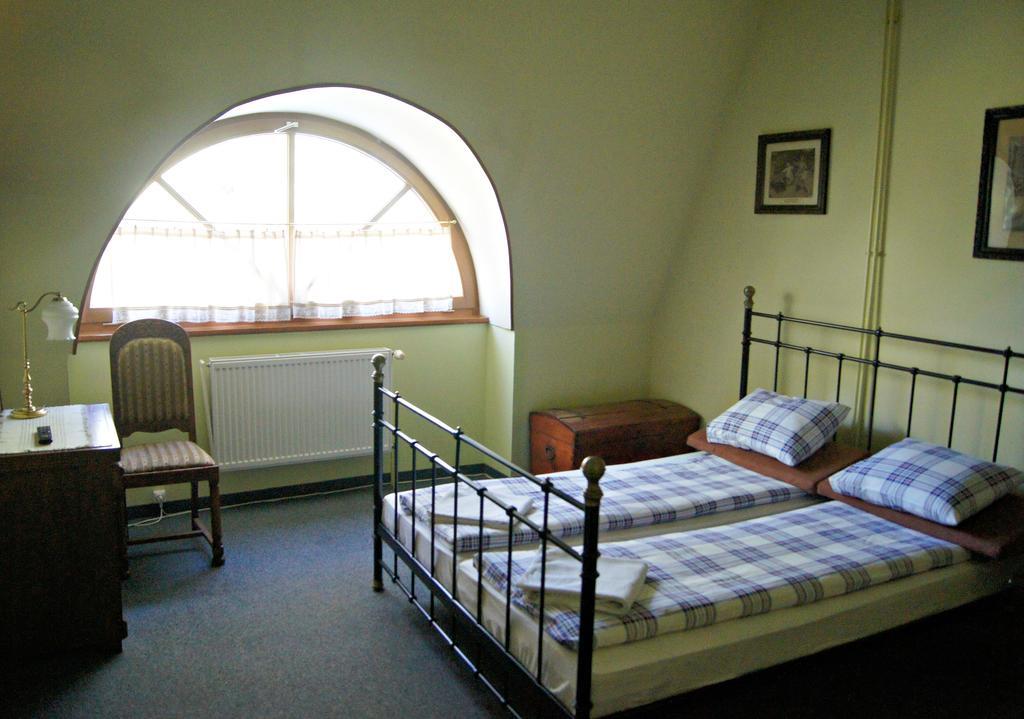 Dworek Pod Herbem Gądkowice Room photo